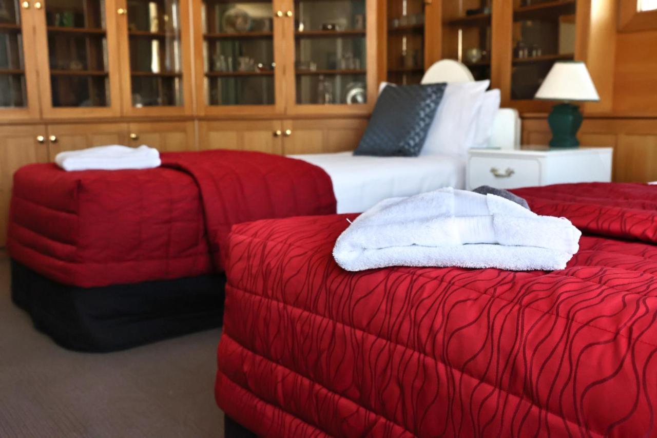 Baywatch Motor Lodge Тимару Екстериор снимка